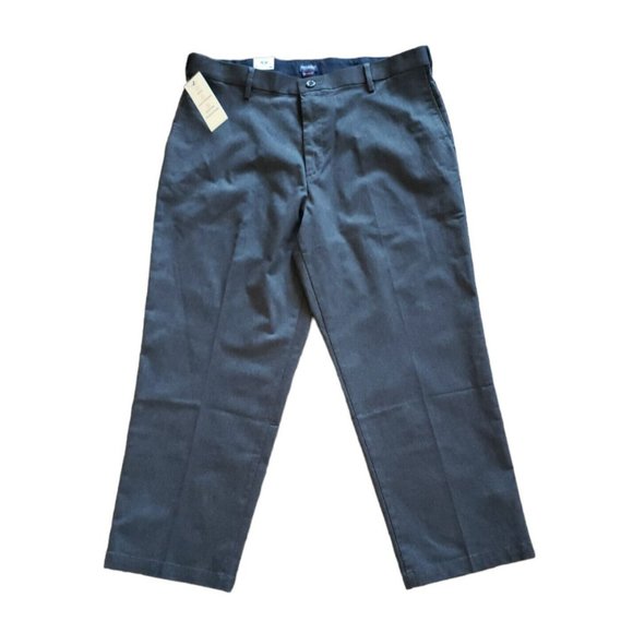 Dockers Men's 38 x 29 Dark Gray Relaxed Fit Stretch Comfort Waistband Khaki NWT - Picture 1 of 10